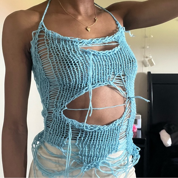 Blue crotchet cut out halter top - Picture 5 of 5